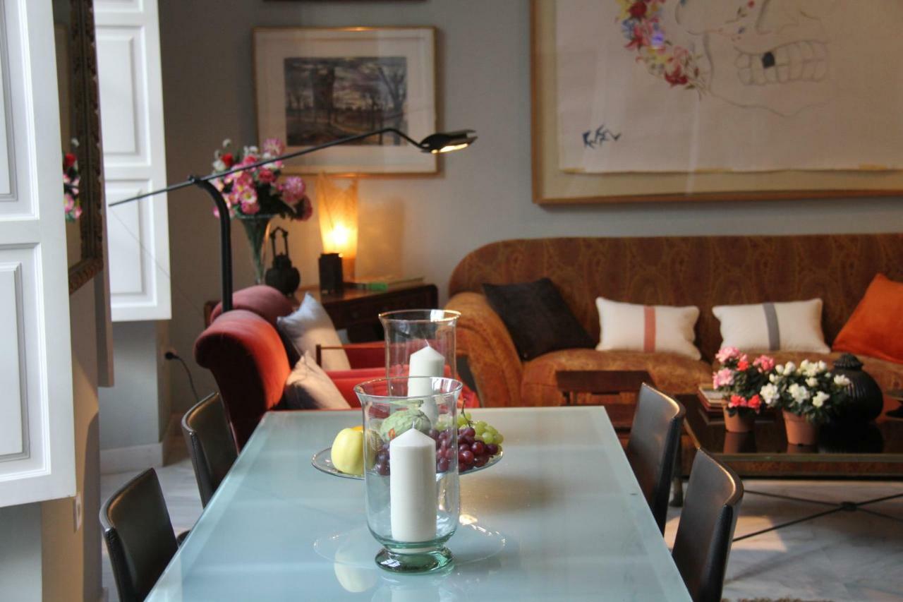 Luxurious 2 Bedroom Flat In A Historic Building Sevilla Kültér fotó