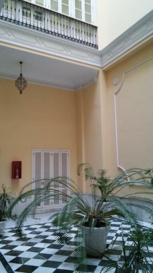 Luxurious 2 Bedroom Flat In A Historic Building Sevilla Kültér fotó