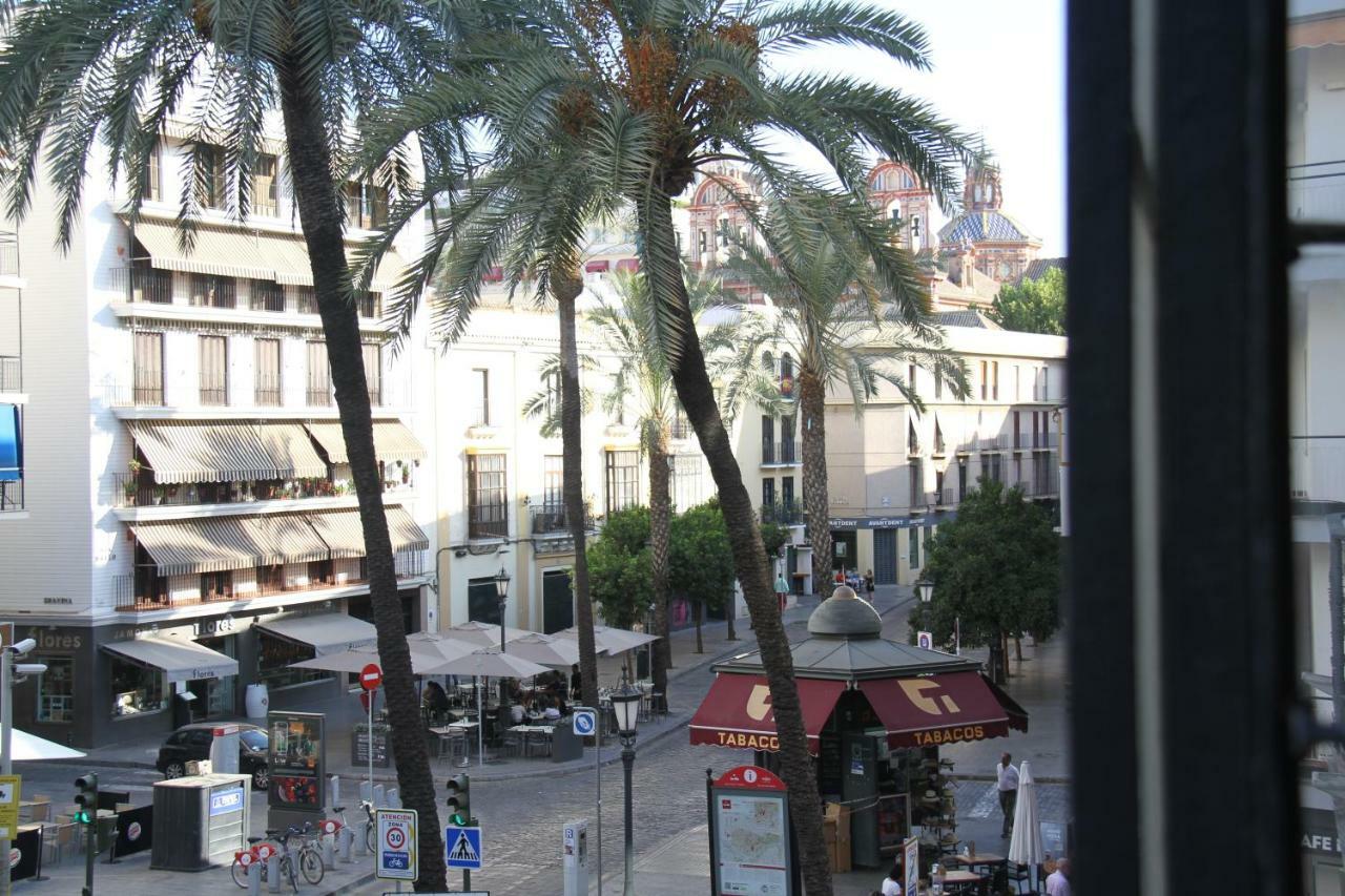 Luxurious 2 Bedroom Flat In A Historic Building Sevilla Kültér fotó