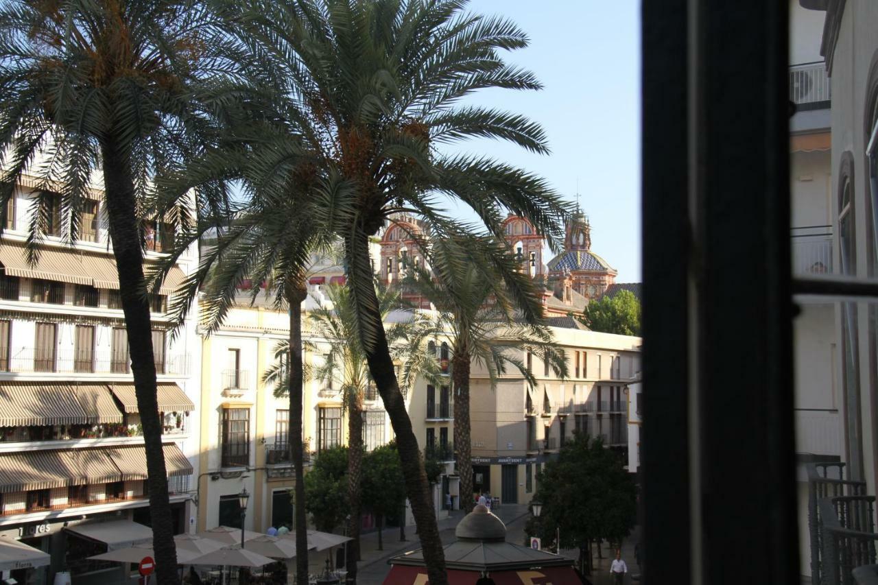 Luxurious 2 Bedroom Flat In A Historic Building Sevilla Kültér fotó