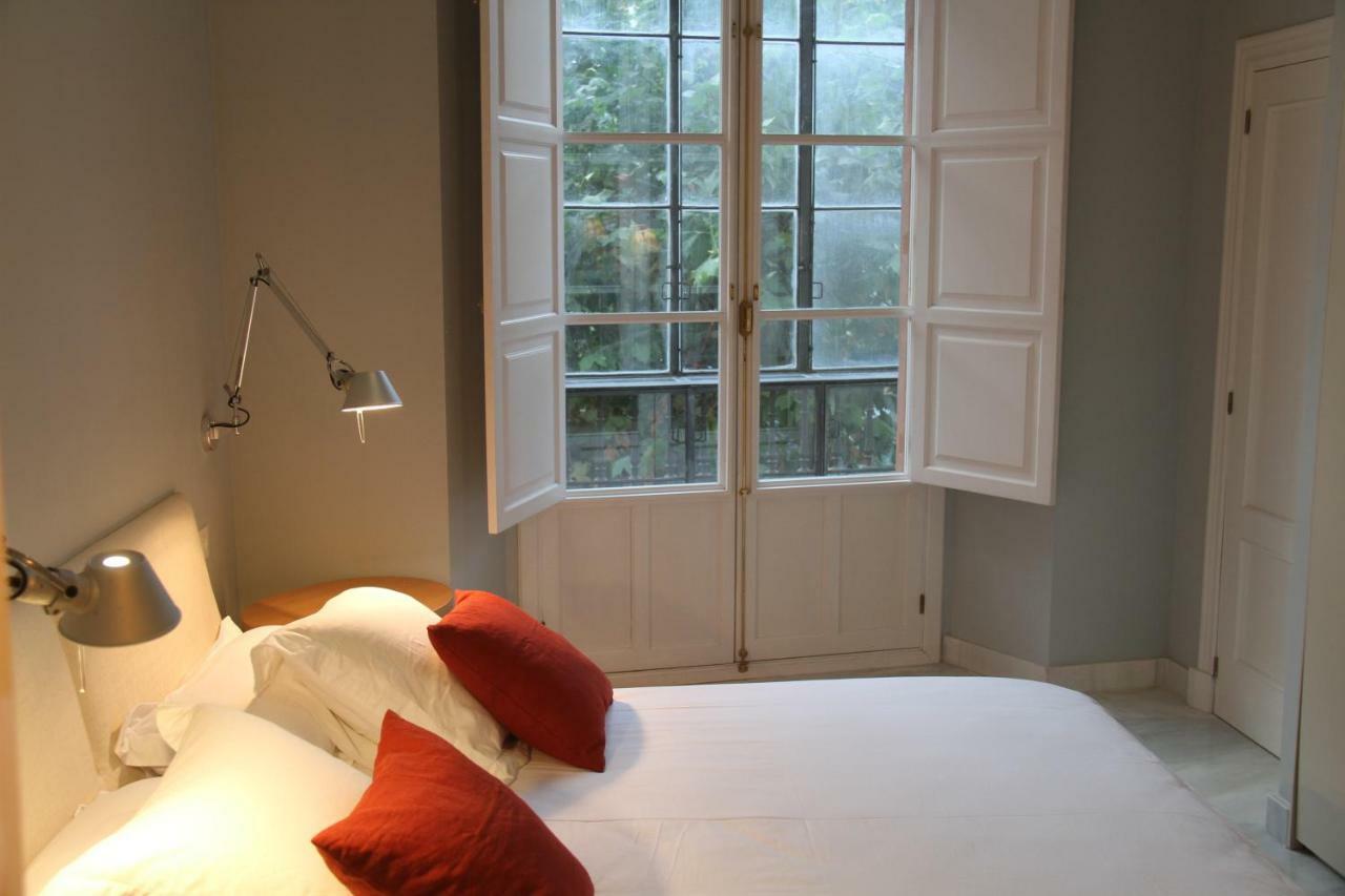 Luxurious 2 Bedroom Flat In A Historic Building Sevilla Kültér fotó